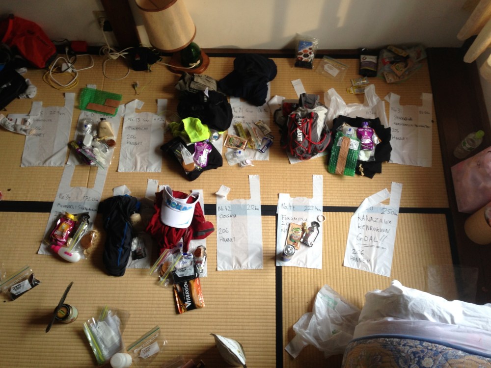 Does anybody actually enjoy the game of drop bag chess we all play before a long run?