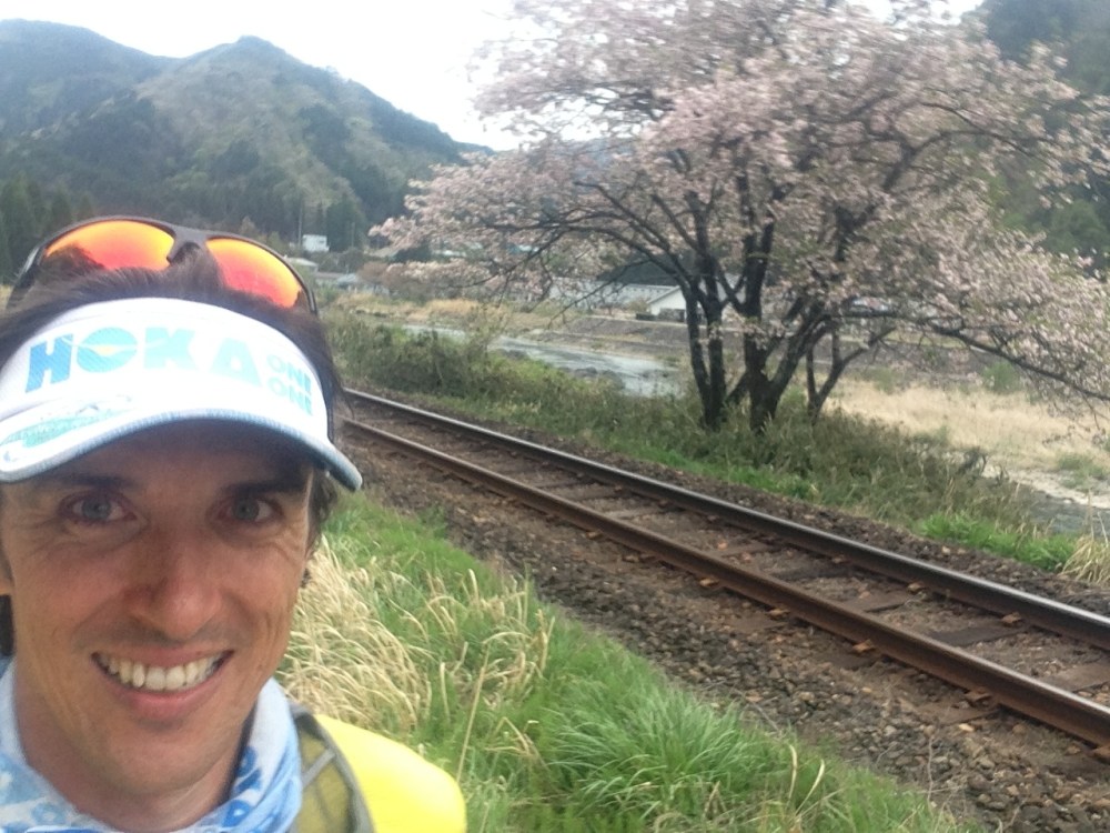 2,000 cherry blossoms, 1,000 awesome volunteers, and 250km of friendly road going from one side of Japan to the other. What's not to smile about?  :)